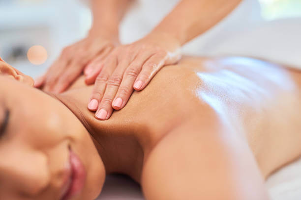 Get the Knots Out: The Benefits of Massage
